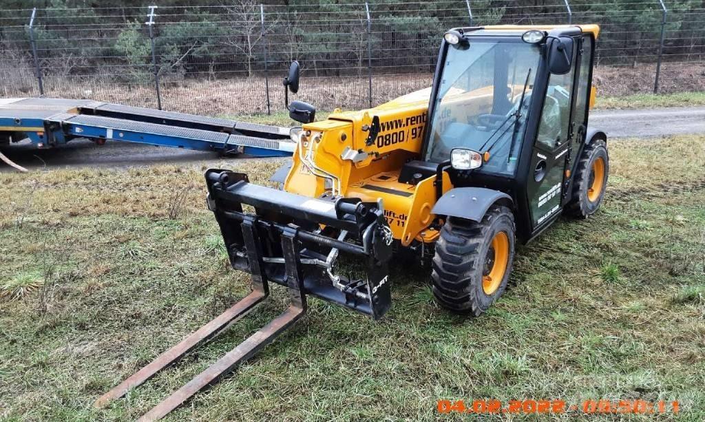 JCB 525-60 伸缩臂叉装车|叉装车