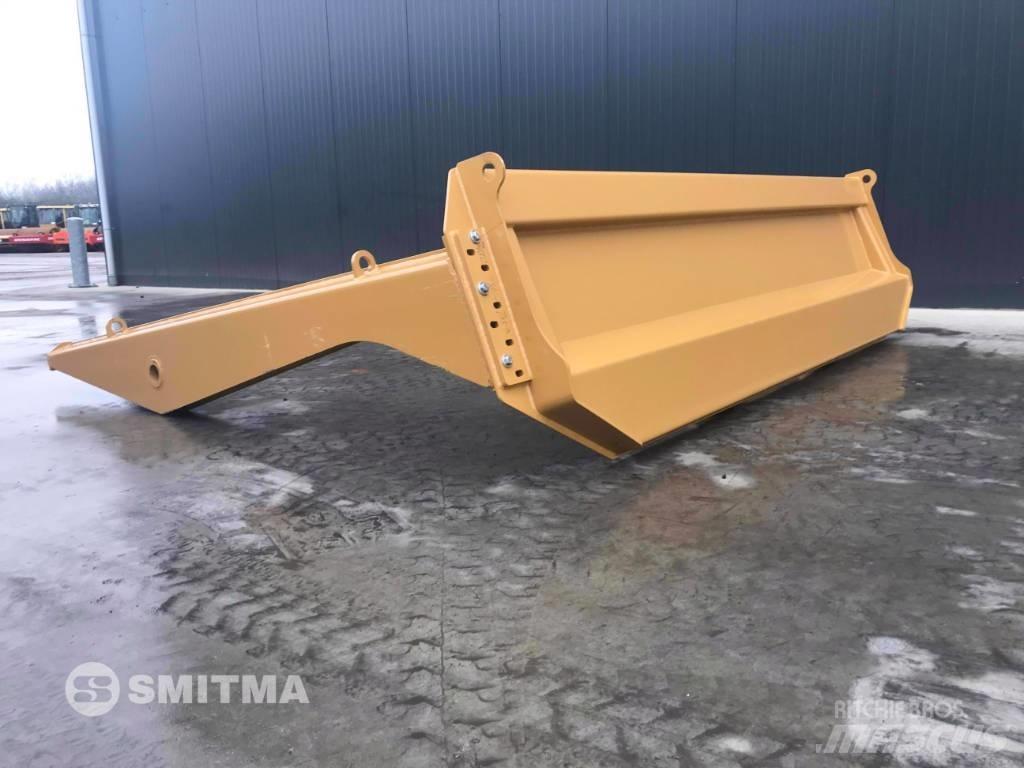CAT 745 尾门、后挡板