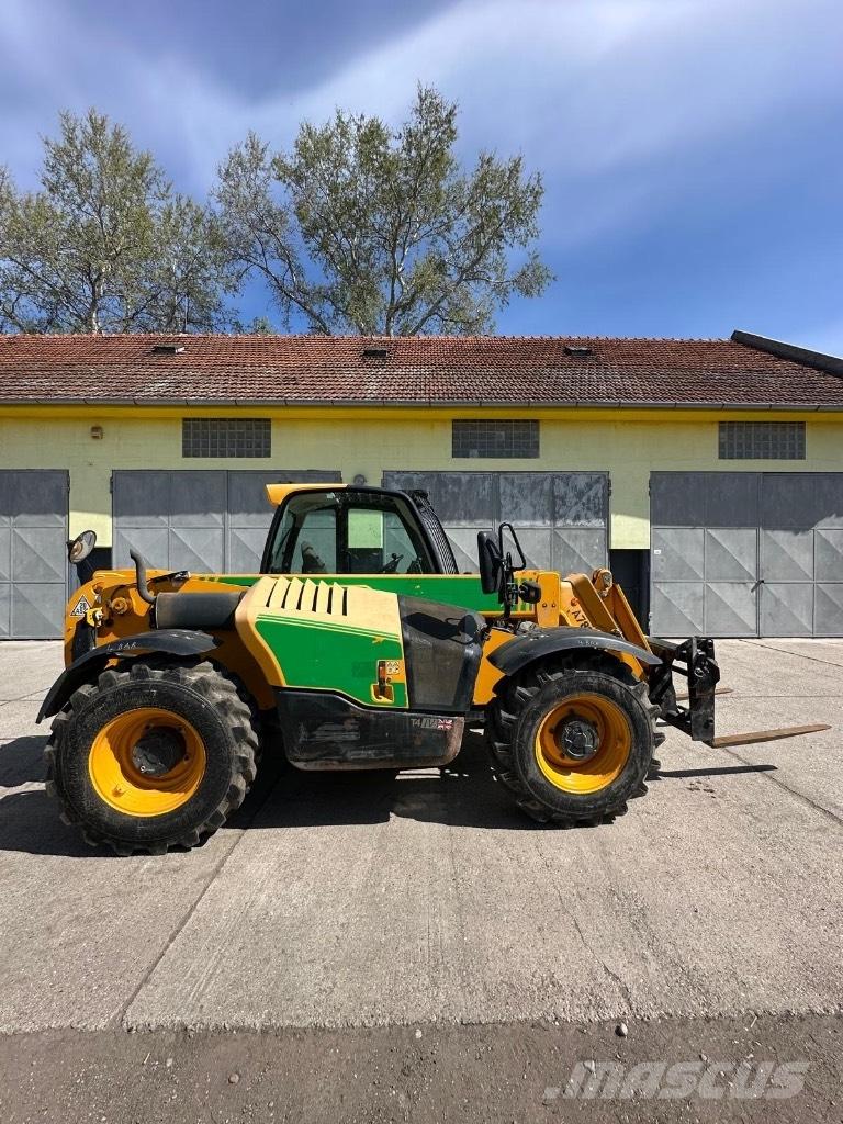 JCB 531-70 伸缩臂叉装车|叉装车