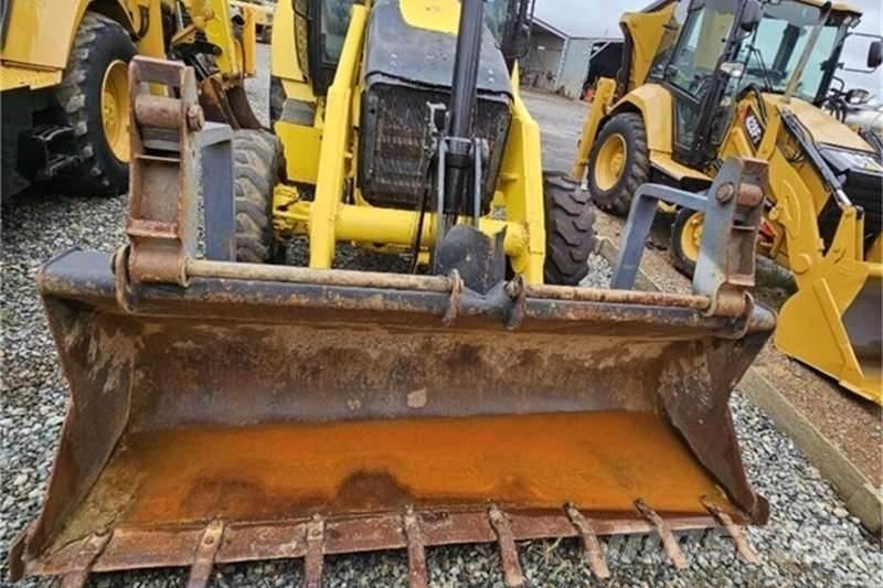 CAT 422E TLB 反铲装载机