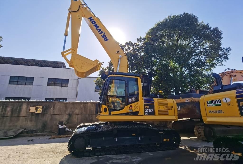 Komatsu PC210LC 履带挖掘机