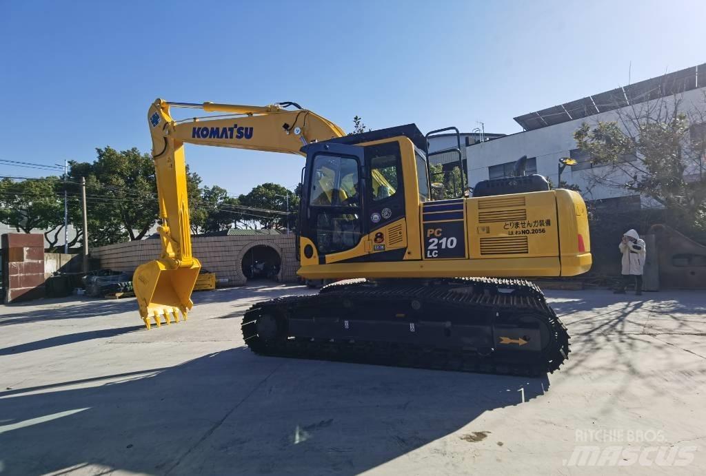 Komatsu PC210LC 履带挖掘机