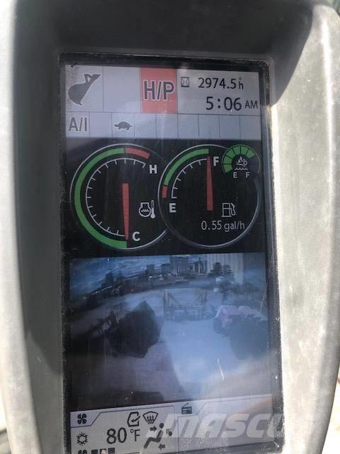 DEERE 245G LC 履带挖掘机