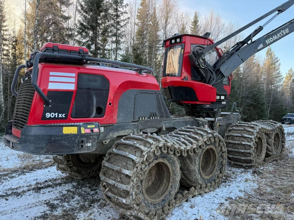 Komatsu 901 XC 收割机