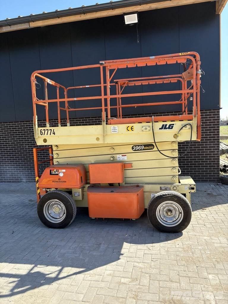 JLG 3969 剪叉式升降机
