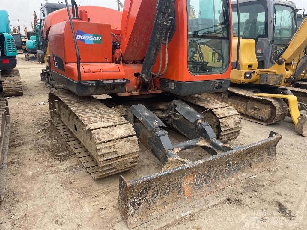 Doosan DX80 小型挖掘机
