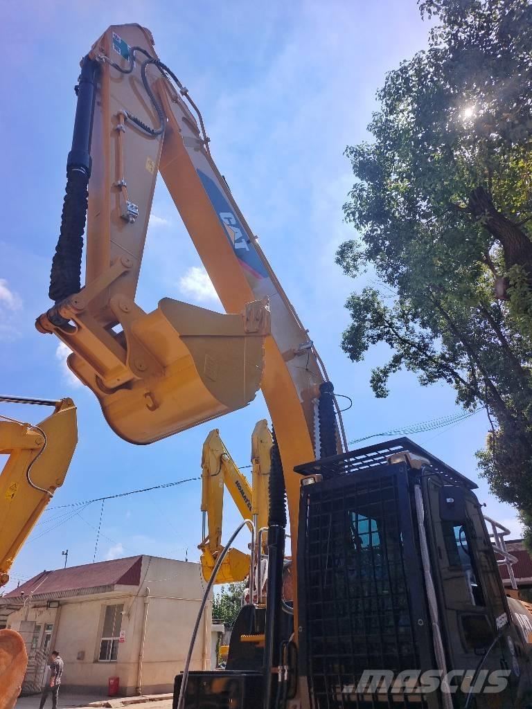 CAT 320D 履带挖掘机