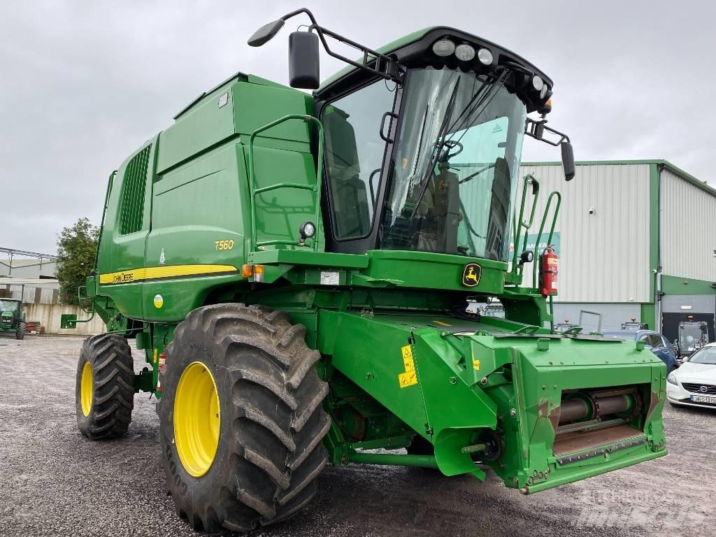 John Deere T 560 联合收割机