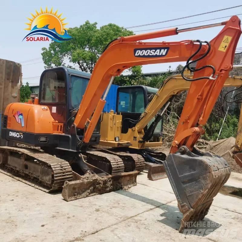Doosan DH 60-7 小型挖掘机