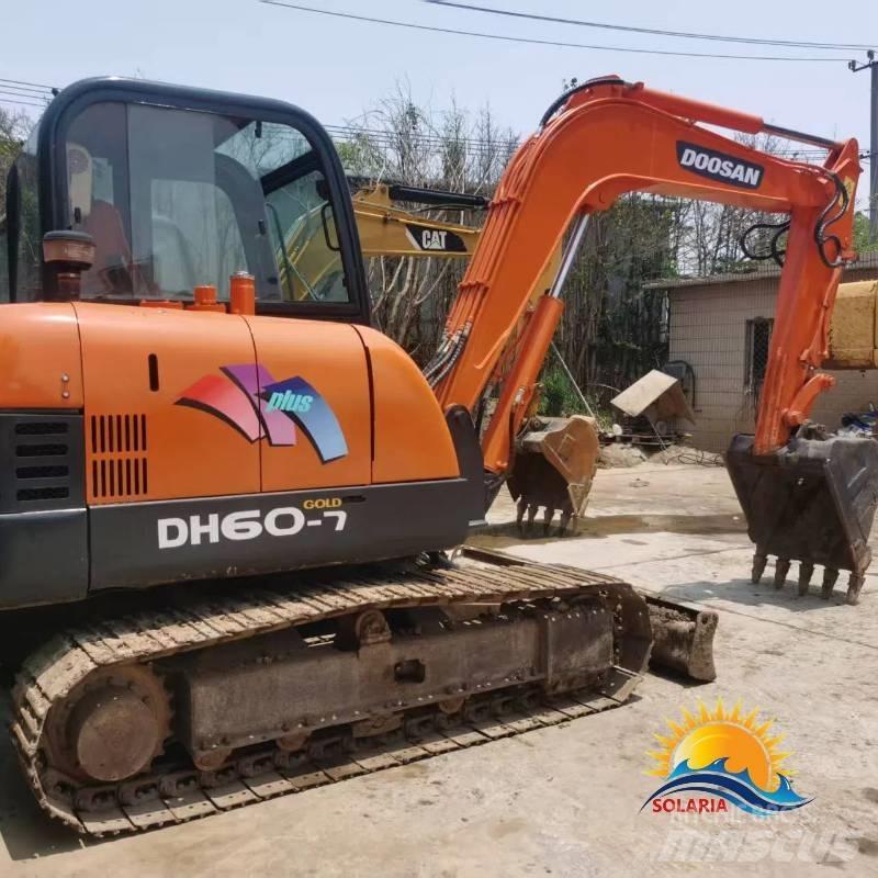 Doosan DH 60-7 小型挖掘机