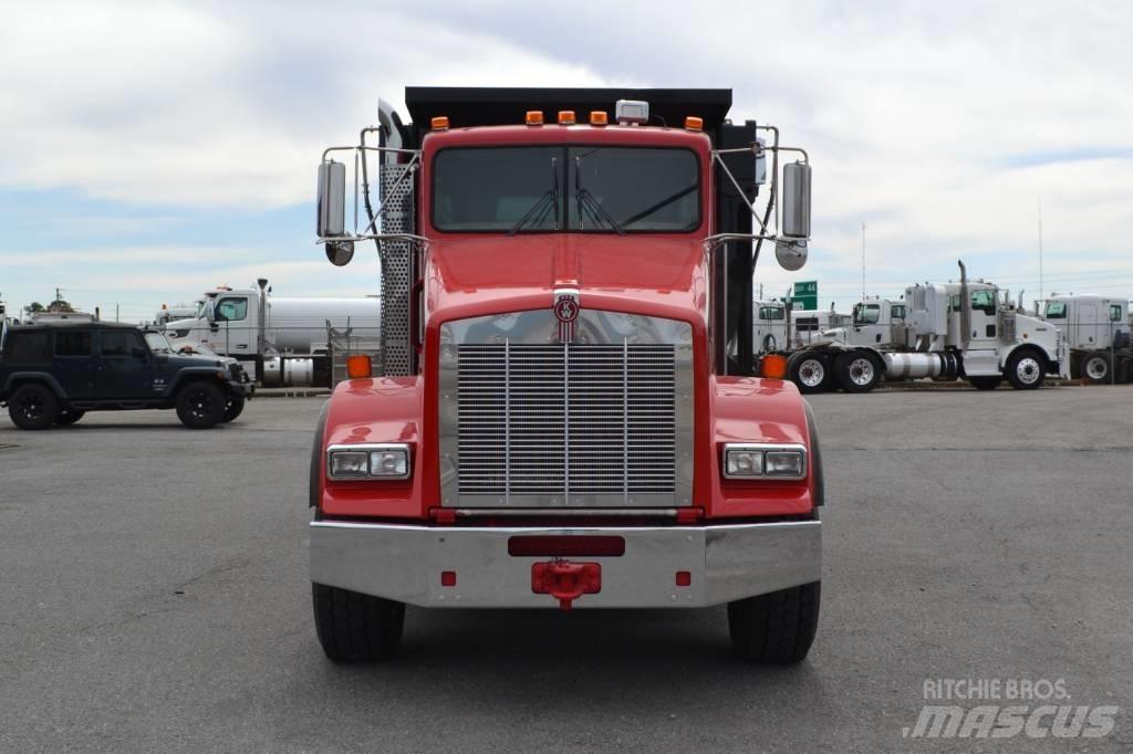 Kenworth T 800 自卸式货车