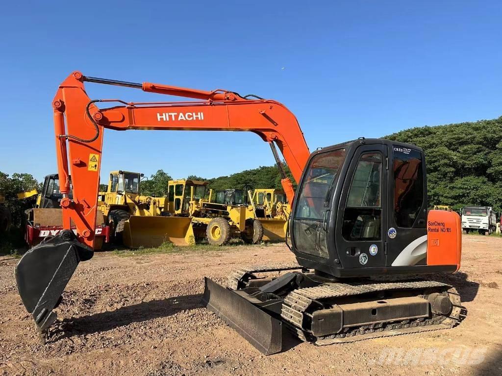 Hitachi ZX70 中型挖掘机