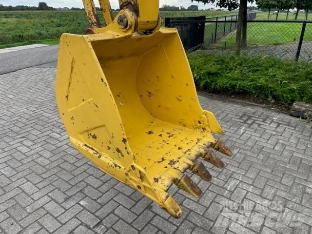 Komatsu PC60-5 履带挖掘机