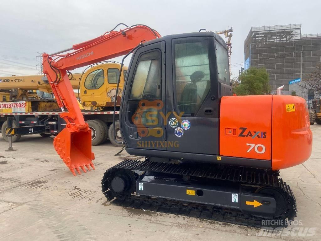 Hitachi ZX 70 小型挖掘机
