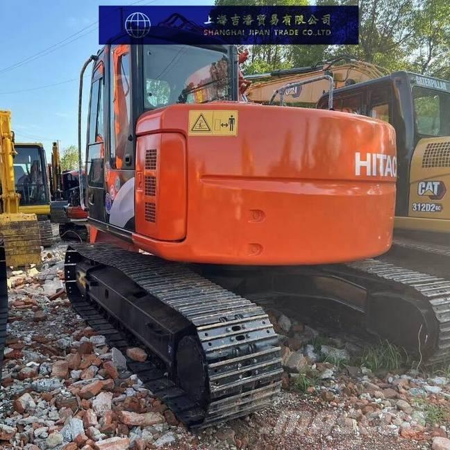 Hitachi ZX 135 履带挖掘机