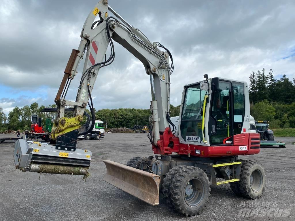 Takeuchi TB 295 W 轮式挖掘机