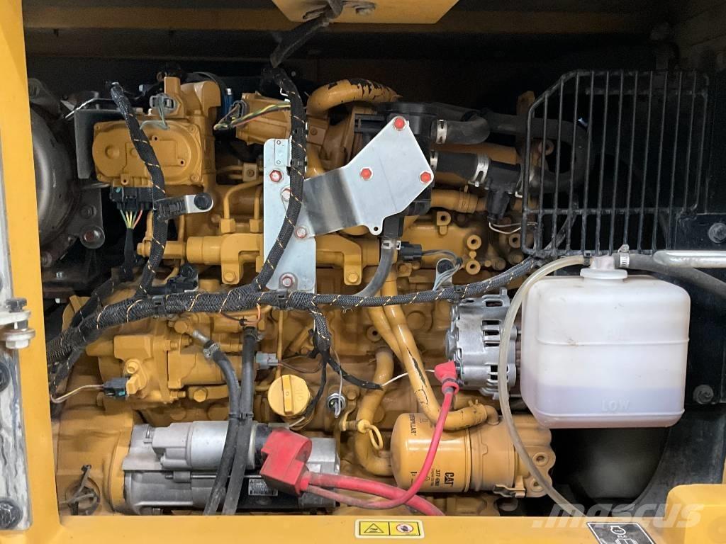 CAT 308 CR 中型挖掘机