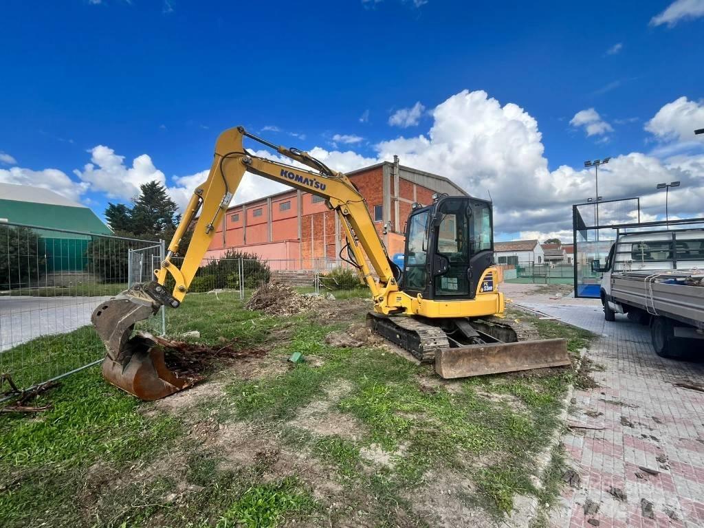 Komatsu PC55 小型挖掘机
