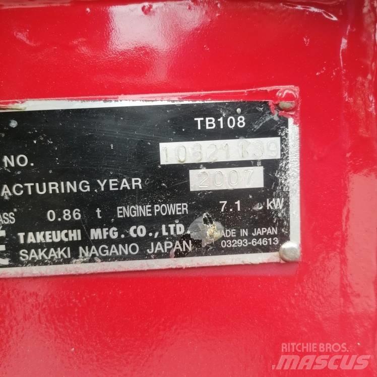 Takeuchi TB108 小型挖掘机