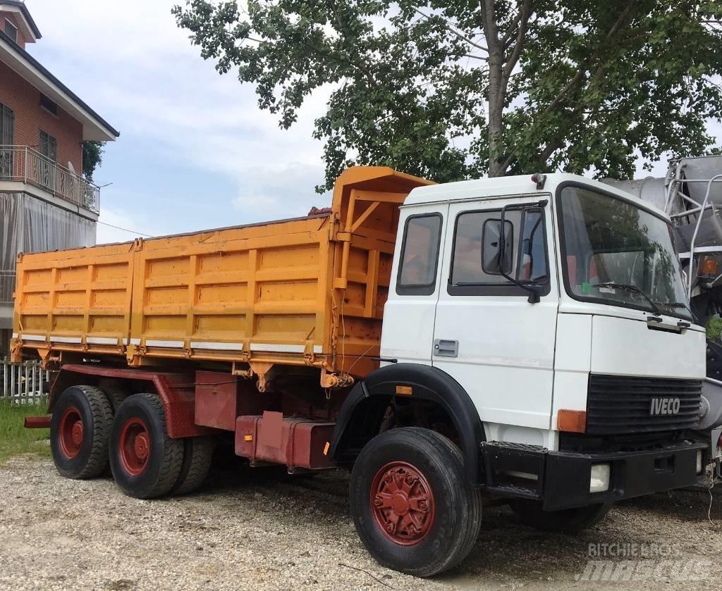 Iveco 330-26 自卸式货车