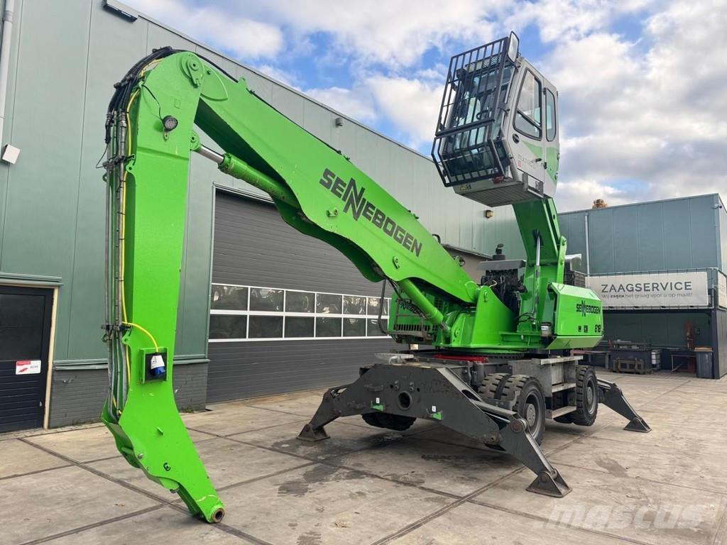 Sennebogen 818M 工业挖掘机
