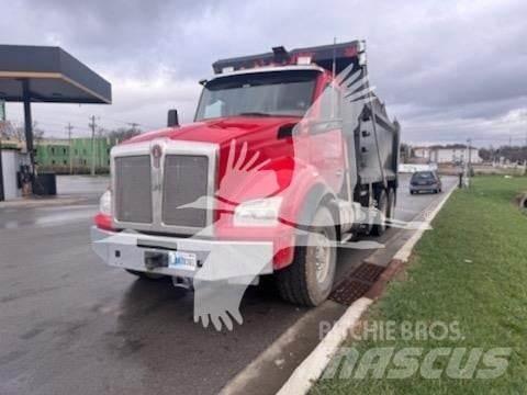 Kenworth T880 自卸式货车