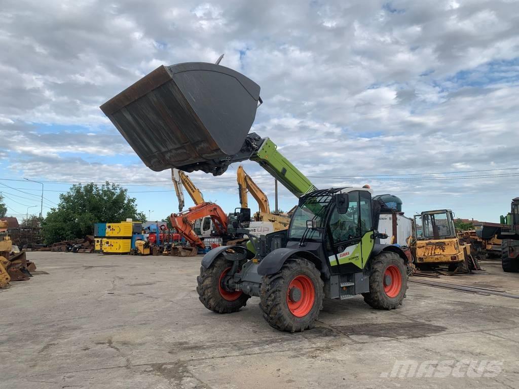 CLAAS Scorpion 732 电动叉车