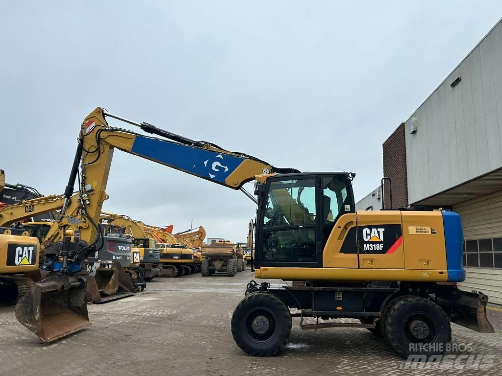 CAT M 318 F 轮式挖掘机