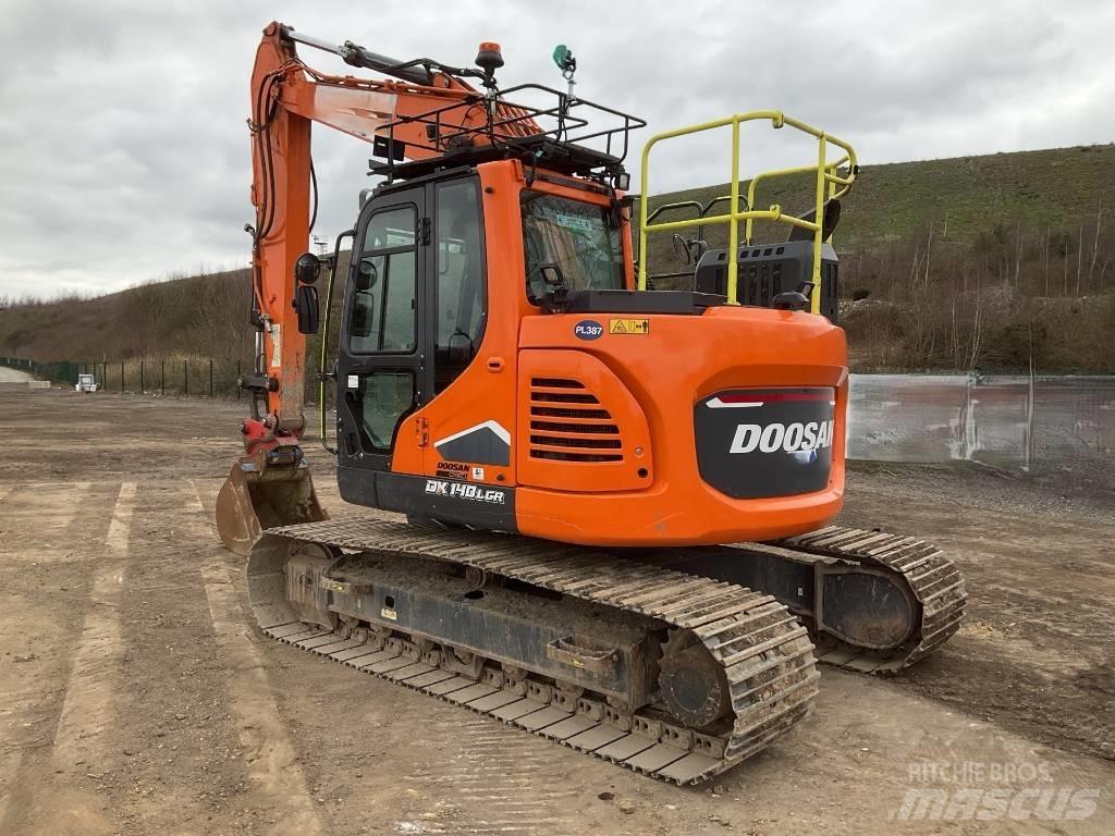 Develon DX140LCR-7 履带挖掘机
