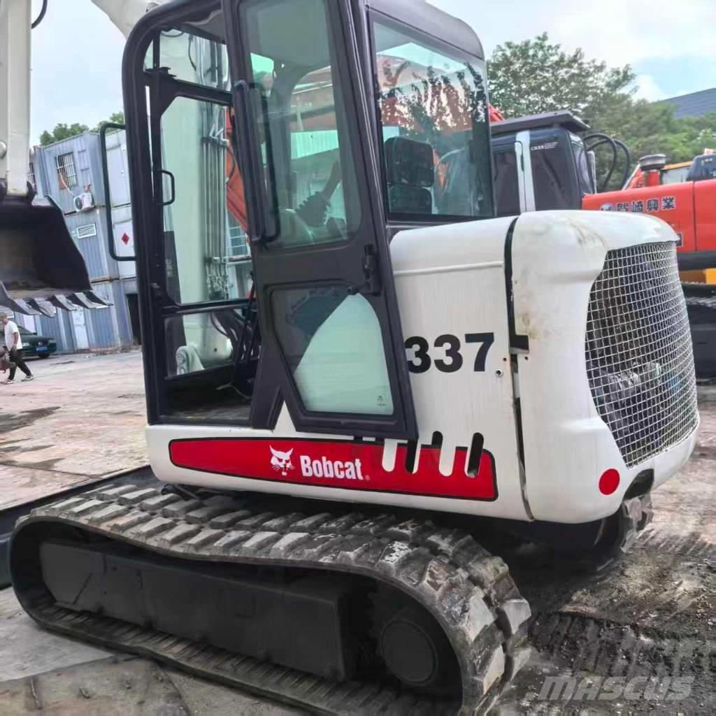 Bobcat 337 小型挖掘机