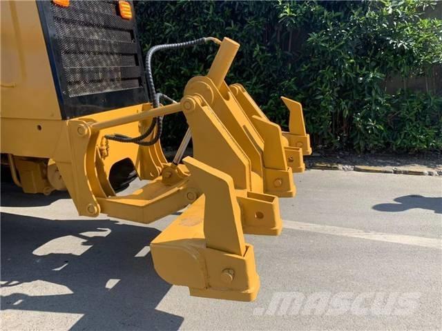 CAT 140K 平地机/推土机