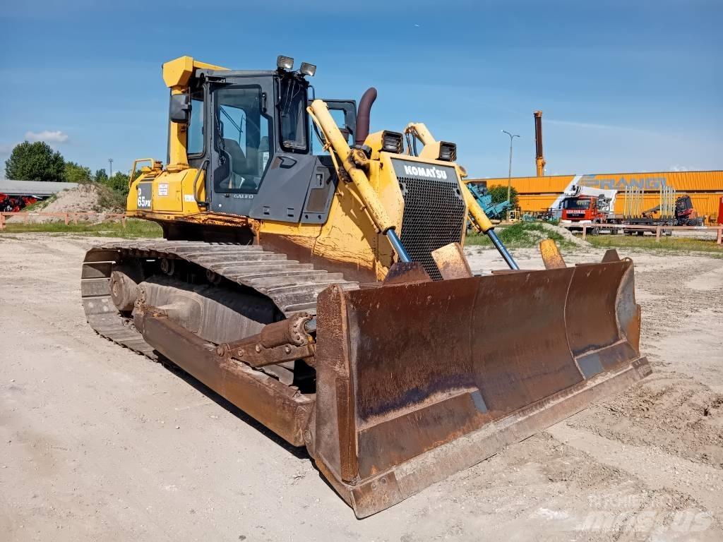 Komatsu D 65 PX-15 履带式推土机
