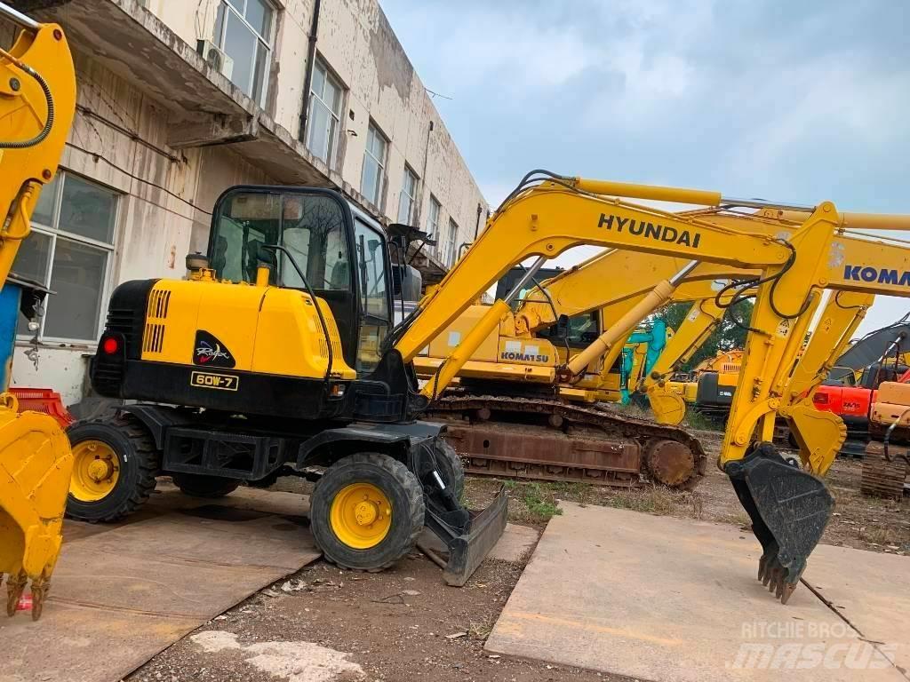 Hyundai Robex 60 W-7 轮式挖掘机