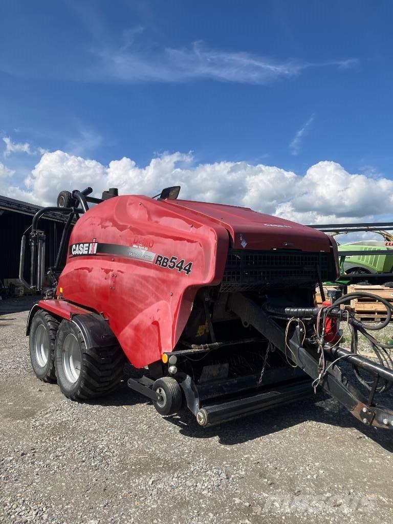 Case IH RB 544 圆捆打捆机