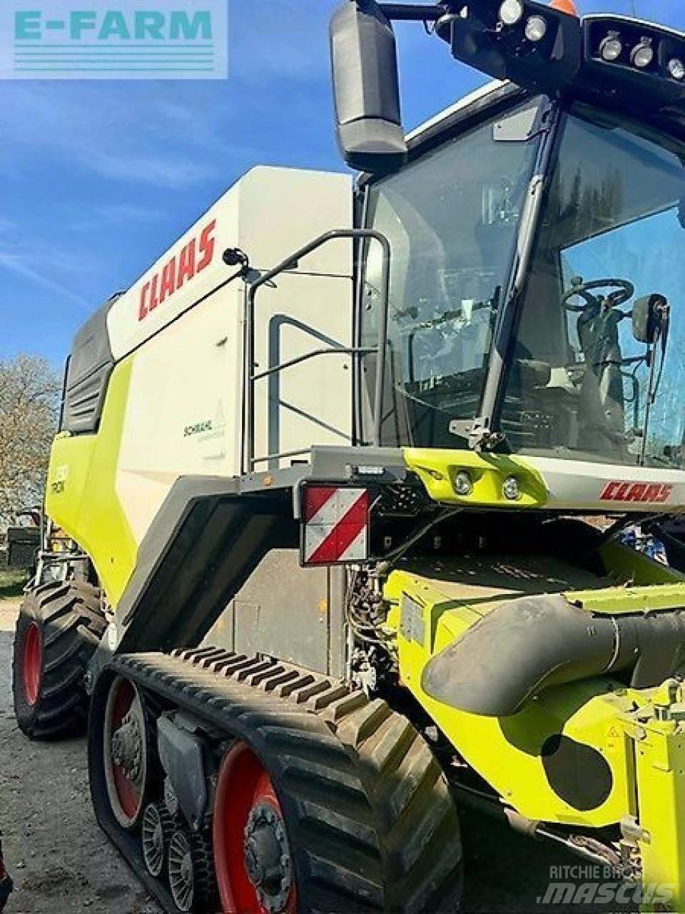 CLAAS trion 730tt 联合收割机