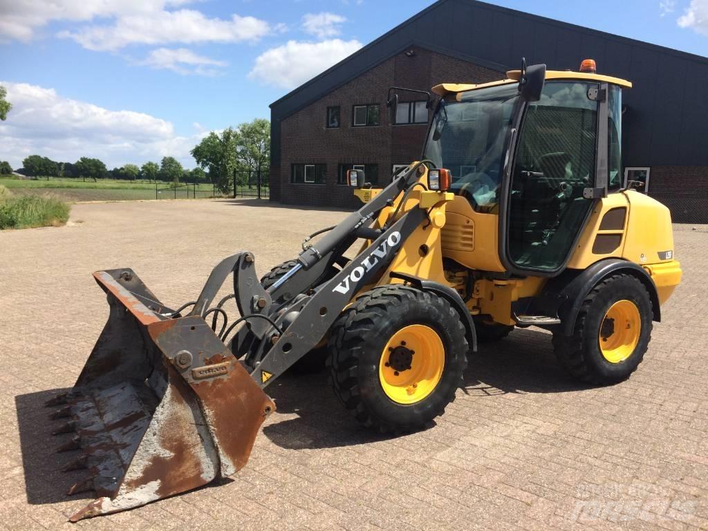 Volvo L 25 F 轮式装载机
