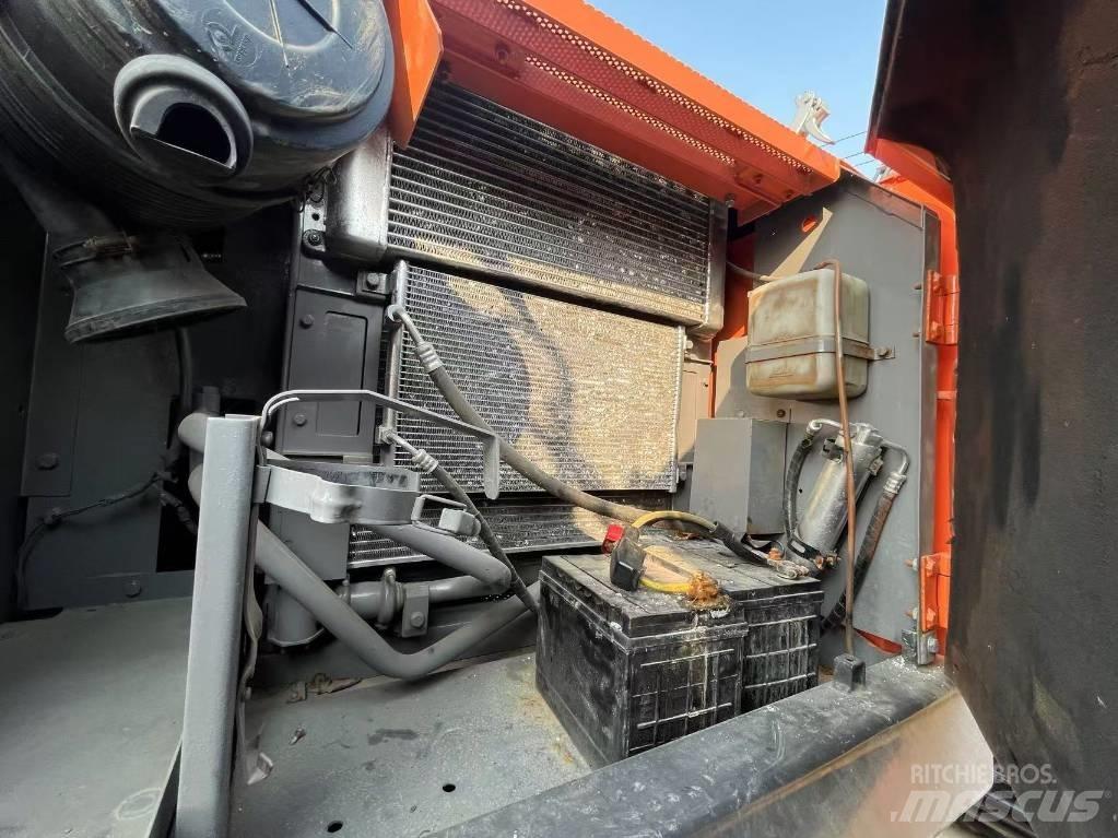 Hitachi ZX 160 LC 履带挖掘机