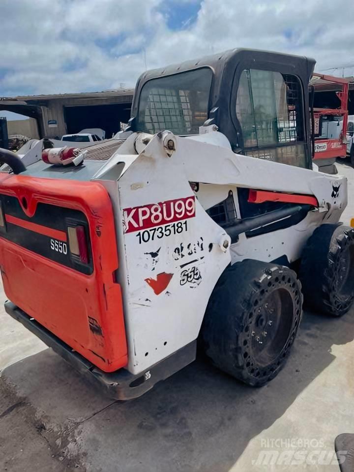 Bobcat S 550 滑移装载机