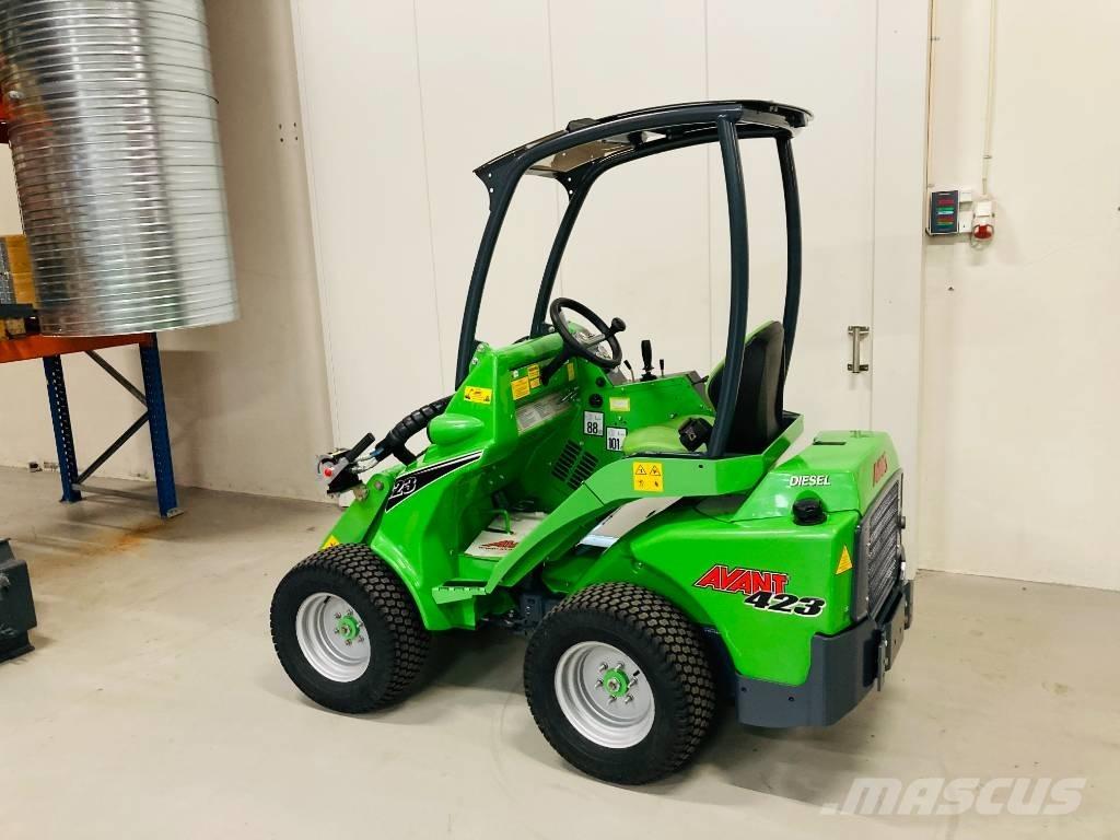 Avant 423 小型装载机