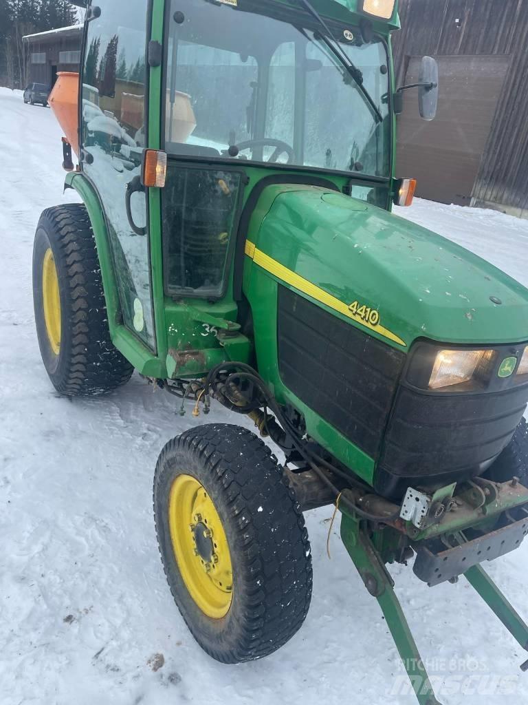 John Deere 4410 小型拖拉机