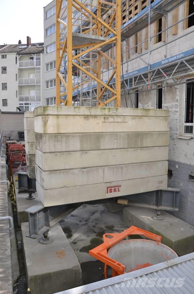 Liebherr 110 EC-B 6 塔式起重机