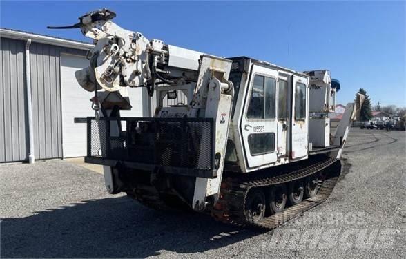 Altec D845ATR 车载式高空作业车