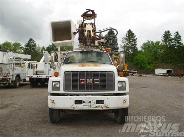 Altec D845B 车载式高空作业车