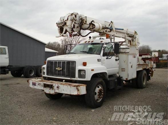 Altec D947BB 车载式高空作业车