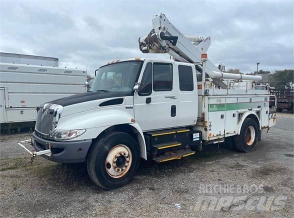 Altec TA40 车载式高空作业车