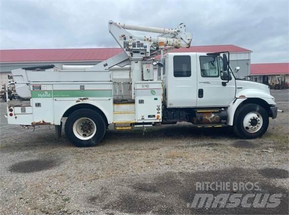 Altec TA40 车载式高空作业车