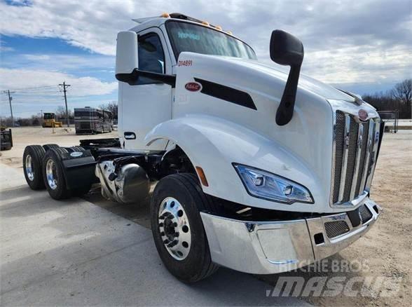 Peterbilt 579 牵引车