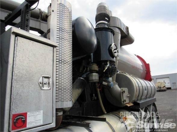 Vactor 2100 坦克