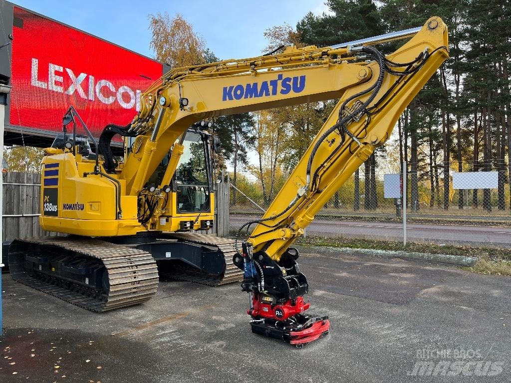 Komatsu PC138US-11 履带挖掘机