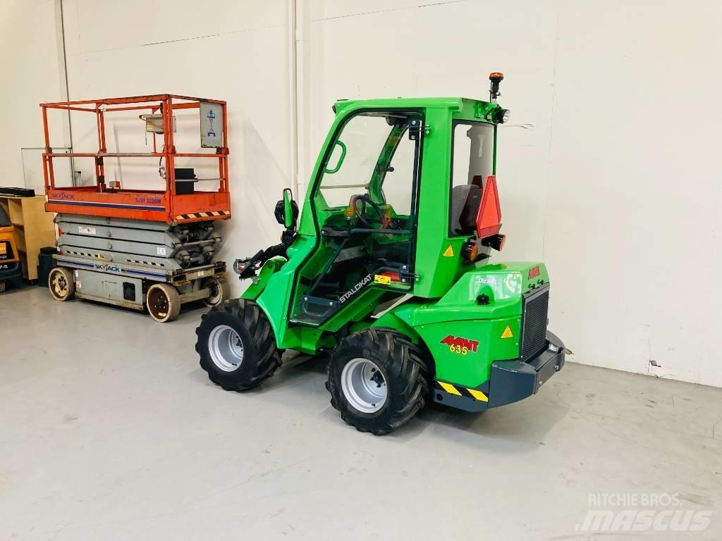 Avant 635 小型装载机
